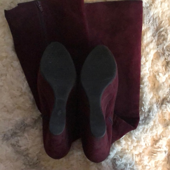 Stuart Weitzman Vivid Knee High Boots - Picture 3 of 9